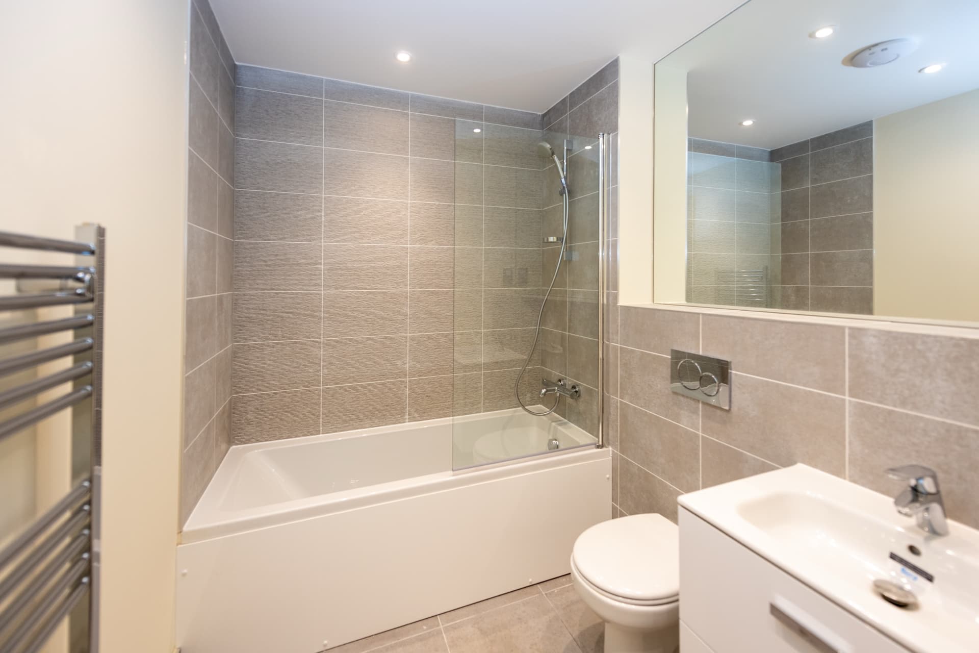 Southridge — Apartment 3